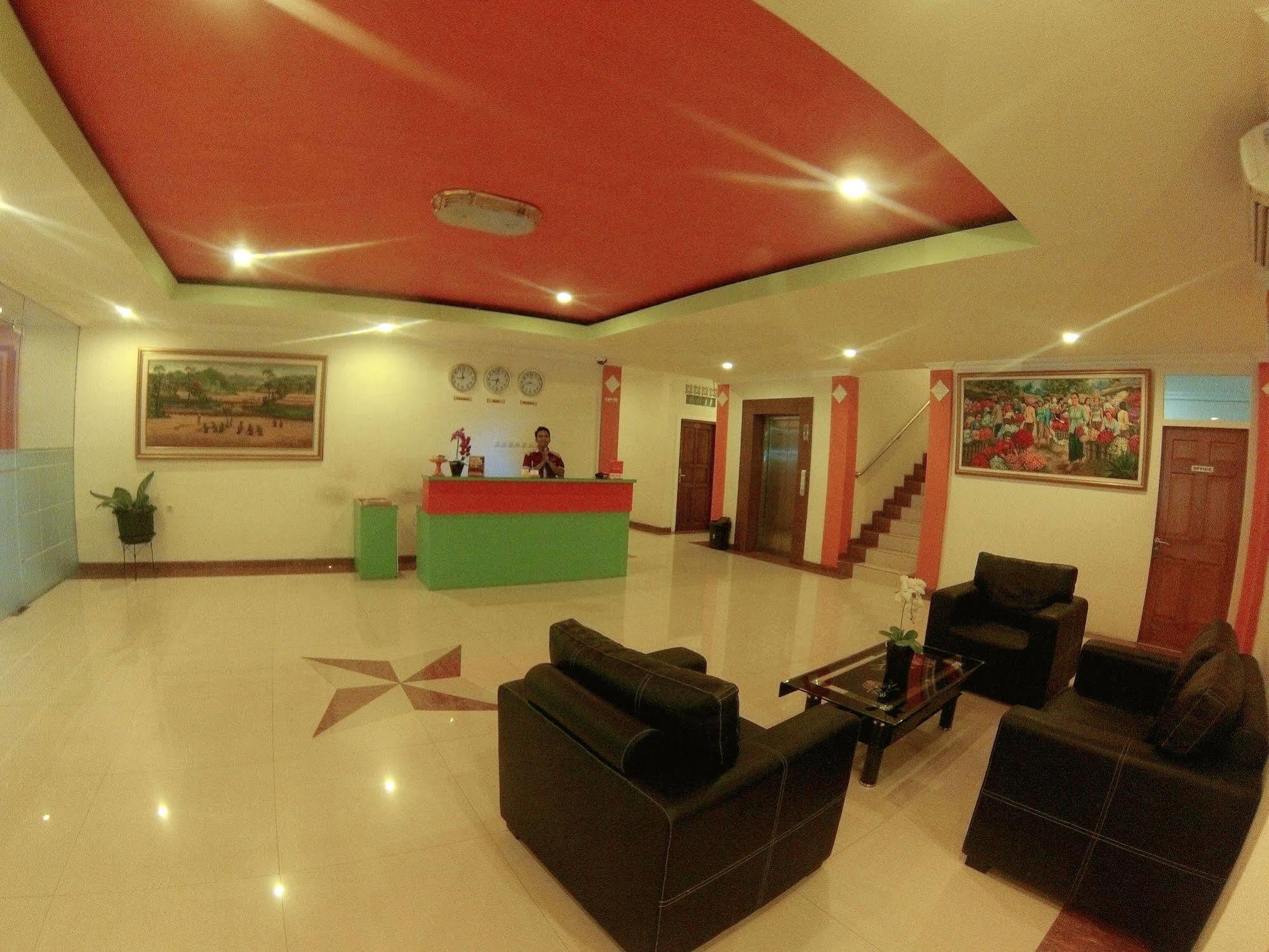Oyo 90473 Gowin Hotel Kuta Lombok Exterior foto
